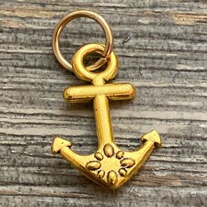 5/$10❤️❤️❤️NEW Brass Anchor Charm Pendant